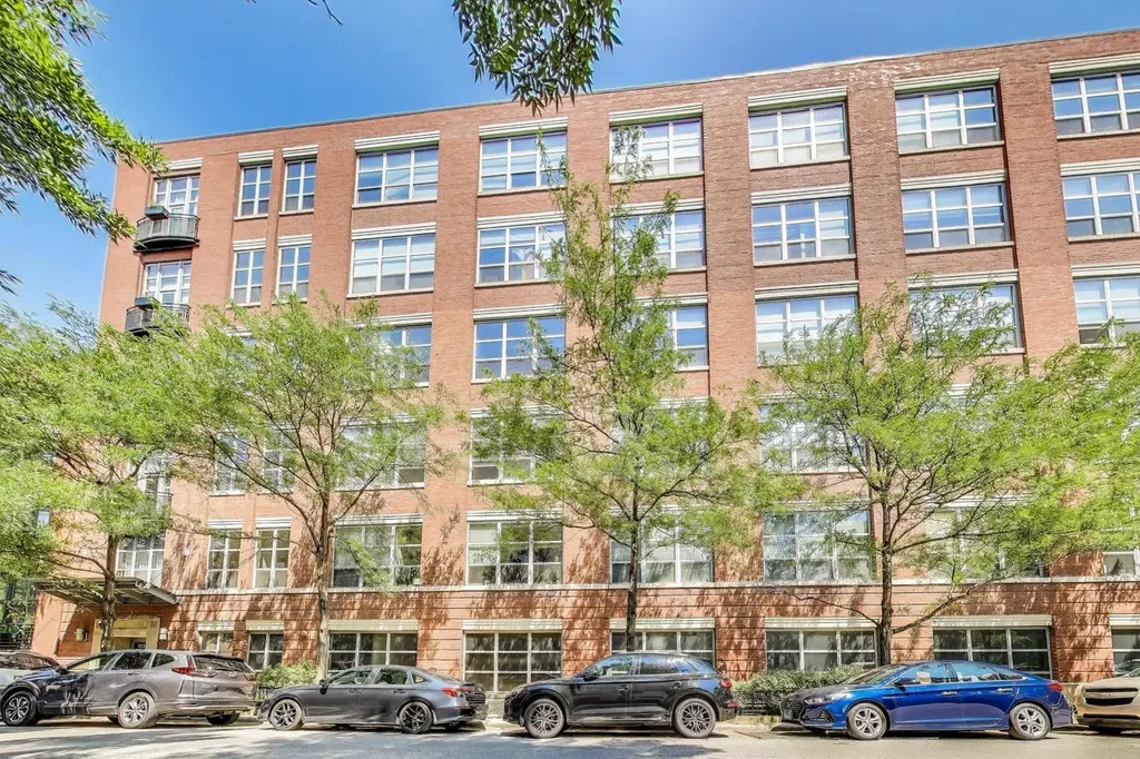 1735 North Paulina Street Chicago IL 60622