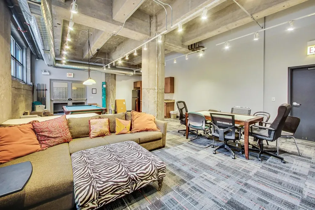 1735 North Paulina Street Chicago IL 60622