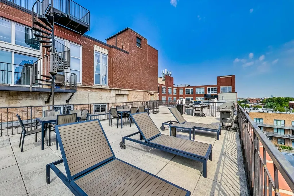 1735 North Paulina Street Chicago IL 60622