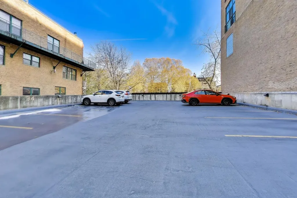 1735 North Paulina Street Chicago IL 60622