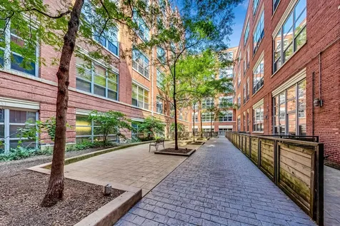 1735 North Paulina Street Chicago IL 60622