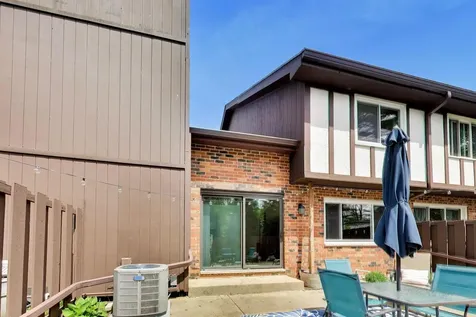 599 Saint Andrews Court Crystal Lake IL 60014