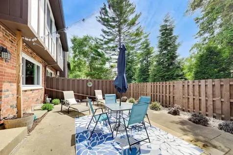 599 Saint Andrews Court Crystal Lake IL 60014