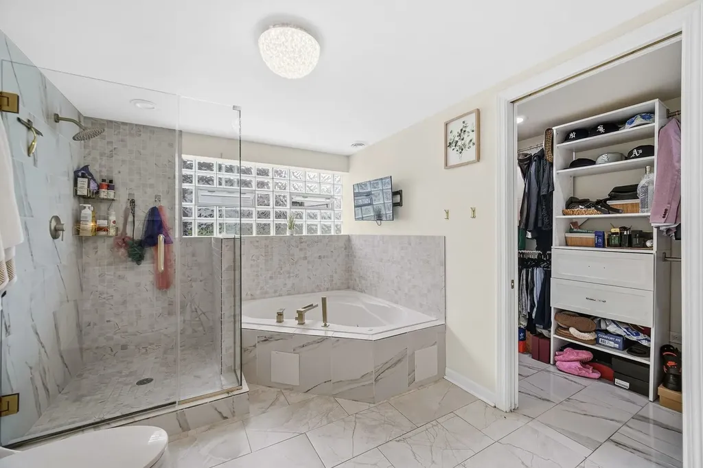 2605 West 83rd Place Chicago IL 60652