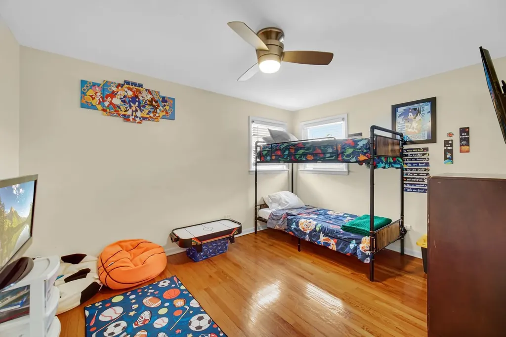 2605 West 83rd Place Chicago IL 60652