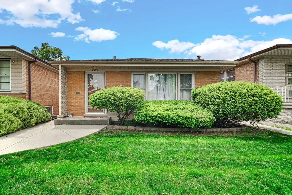 2605 West 83rd Place Chicago IL 60652