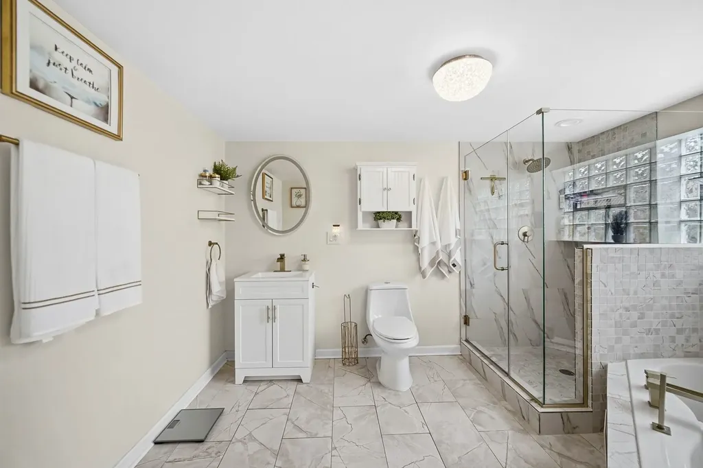 2605 West 83rd Place Chicago IL 60652