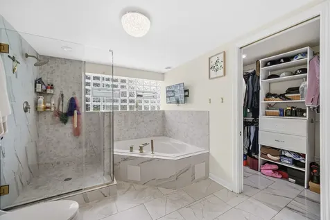 2605 West 83rd Place Chicago IL 60652