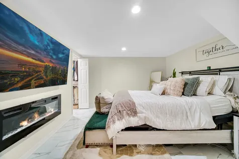 2605 West 83rd Place Chicago IL 60652