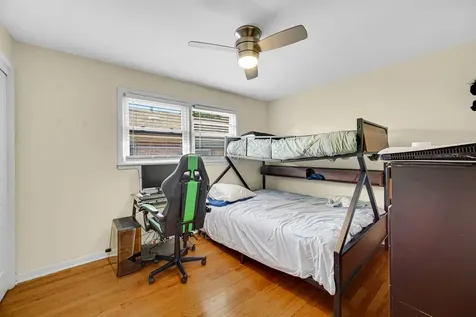 2605 West 83rd Place Chicago IL 60652