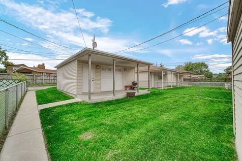 2605 West 83rd Place Chicago IL 60652