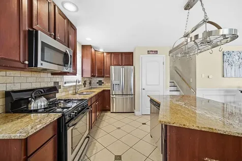 2605 West 83rd Place Chicago IL 60652