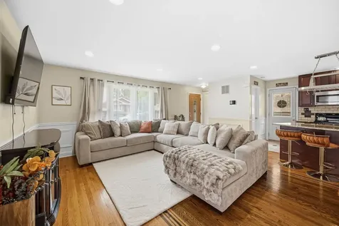 2605 West 83rd Place Chicago IL 60652