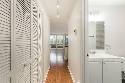 2122 North Lincoln Avenue Chicago IL 60614