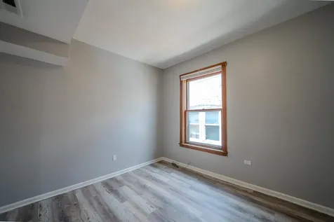 7916 South Throop Street Chicago IL 60620