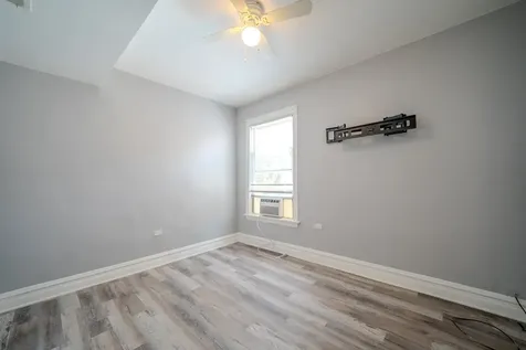7916 South Throop Street Chicago IL 60620
