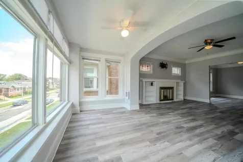7916 South Throop Street Chicago IL 60620