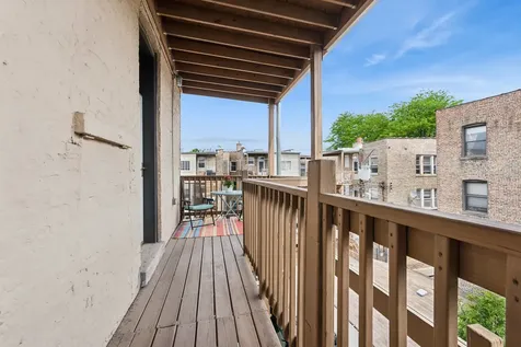 2712 West Leland Avenue Chicago IL 60625