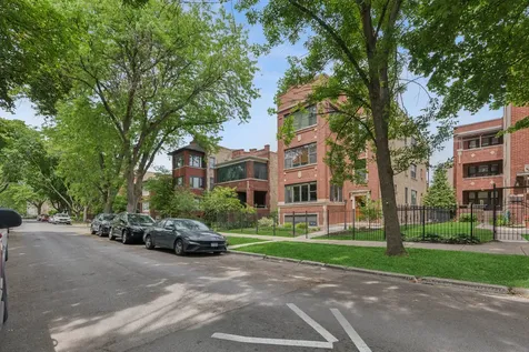 2712 West Leland Avenue Chicago IL 60625