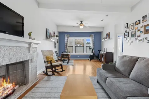 2712 West Leland Avenue Chicago IL 60625