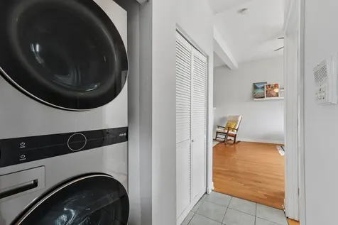 2712 West Leland Avenue Chicago IL 60625