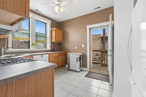2712 West Leland Avenue Chicago IL 60625