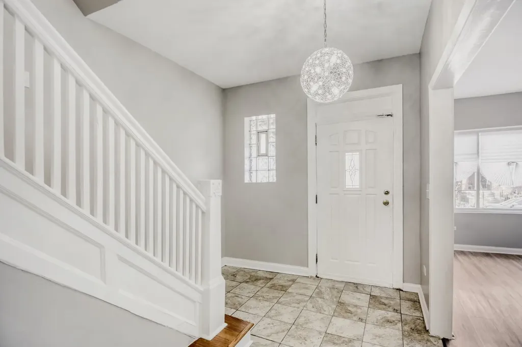 7938 South Loomis Boulevard Chicago IL 60620