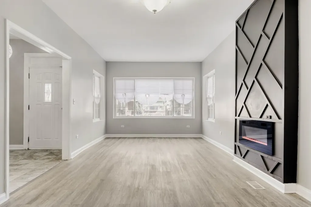 7938 South Loomis Boulevard Chicago IL 60620