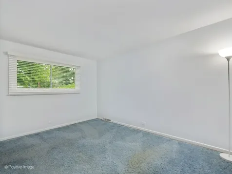 393 Grandview Avenue Glen Ellyn IL 60137