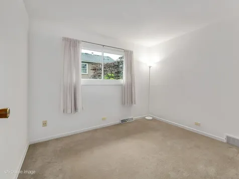 393 Grandview Avenue Glen Ellyn IL 60137