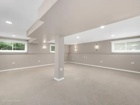 393 Grandview Avenue Glen Ellyn IL 60137