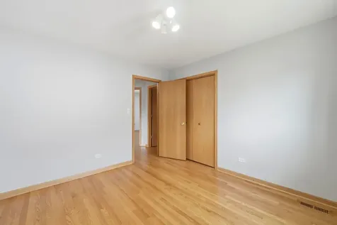 8920 Emerald Court Hickory Hills IL 60457