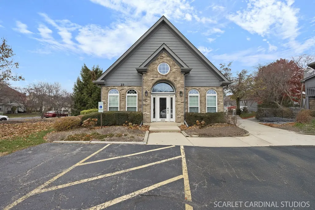 35 Foxcroft Road Naperville IL 60565