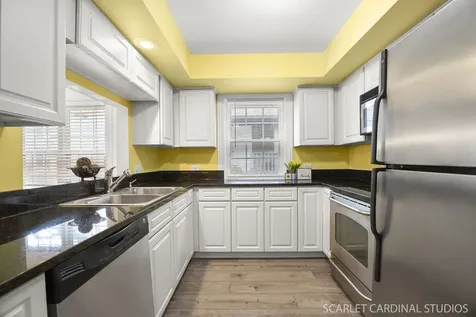 35 Foxcroft Road Naperville IL 60565