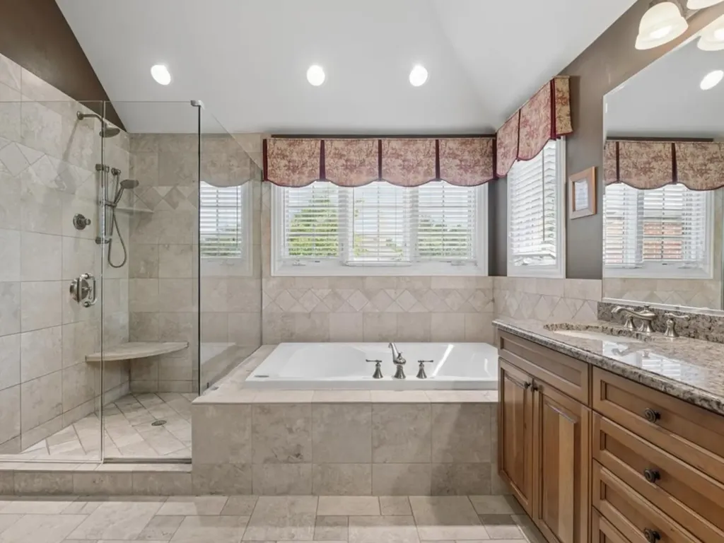 1721 Courtland Avenue Park Ridge IL 60068