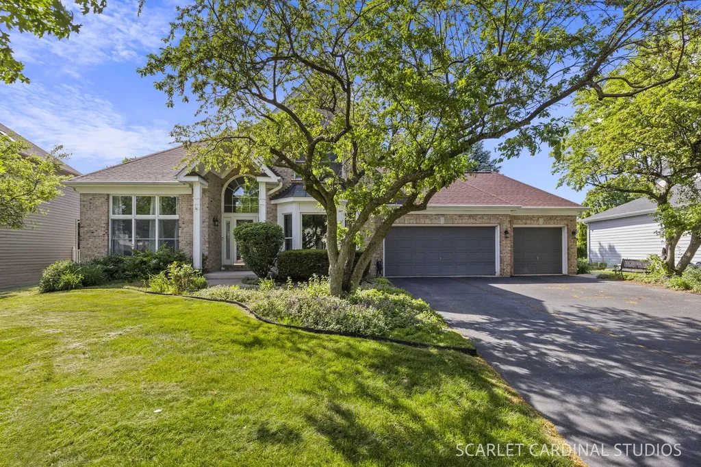 1600 Harris Drive Aurora IL 60502