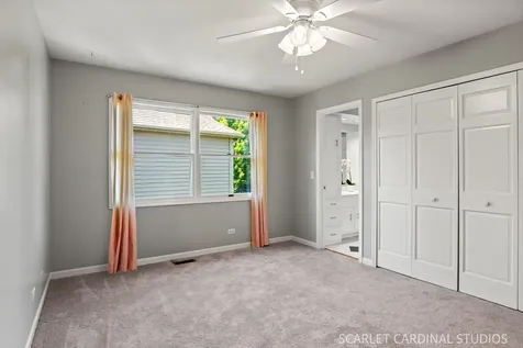 1600 Harris Drive Aurora IL 60502