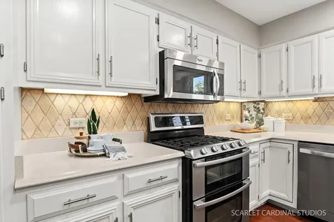 1600 Harris Drive Aurora IL 60502