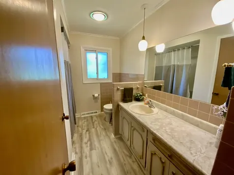2271 Fitchome Street Aurora IL 60506