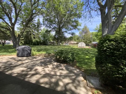 2271 Fitchome Street Aurora IL 60506