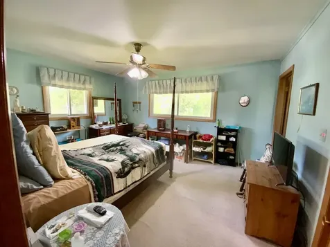 2271 Fitchome Street Aurora IL 60506