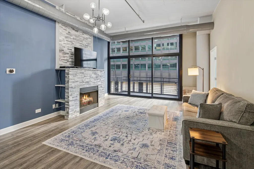 130 South Canal Street Chicago IL 60606