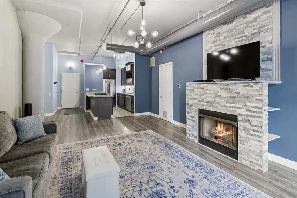 130 South Canal Street Chicago IL 60606