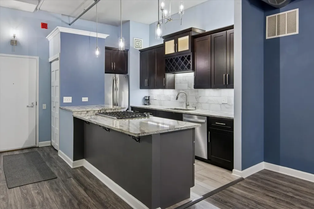130 South Canal Street Chicago IL 60606