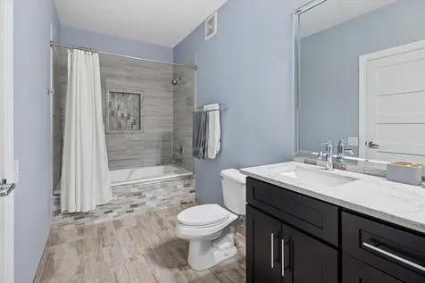 130 South Canal Street Chicago IL 60606