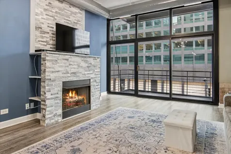 130 South Canal Street Chicago IL 60606