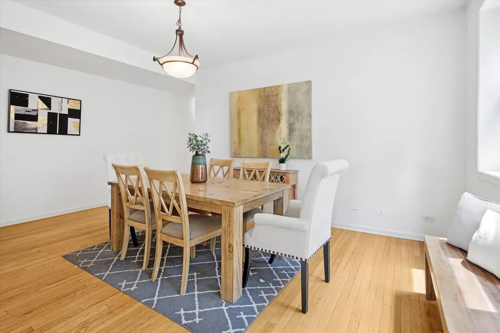 4350 North Albany Avenue Chicago IL 60618