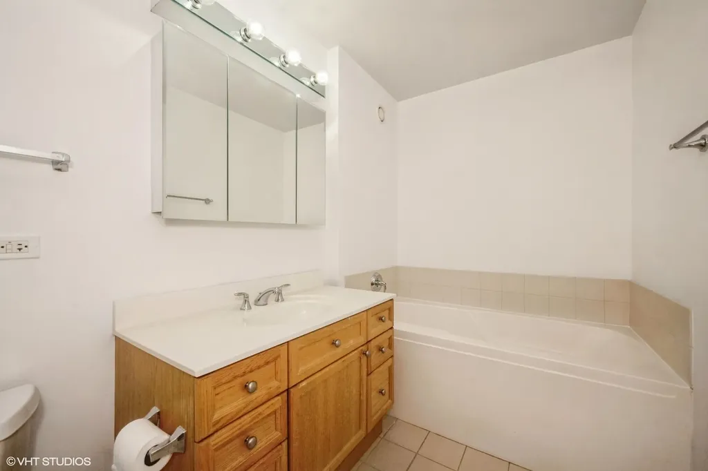 330 West Grand Avenue Chicago IL 60654