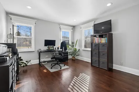 1370 Northmoor Court Northbrook IL 60062