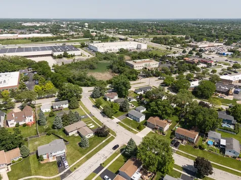 2413 Sioux Avenue Woodridge IL 60517